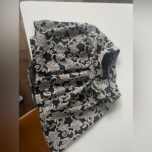 Women’s skirt size small size. Joe B